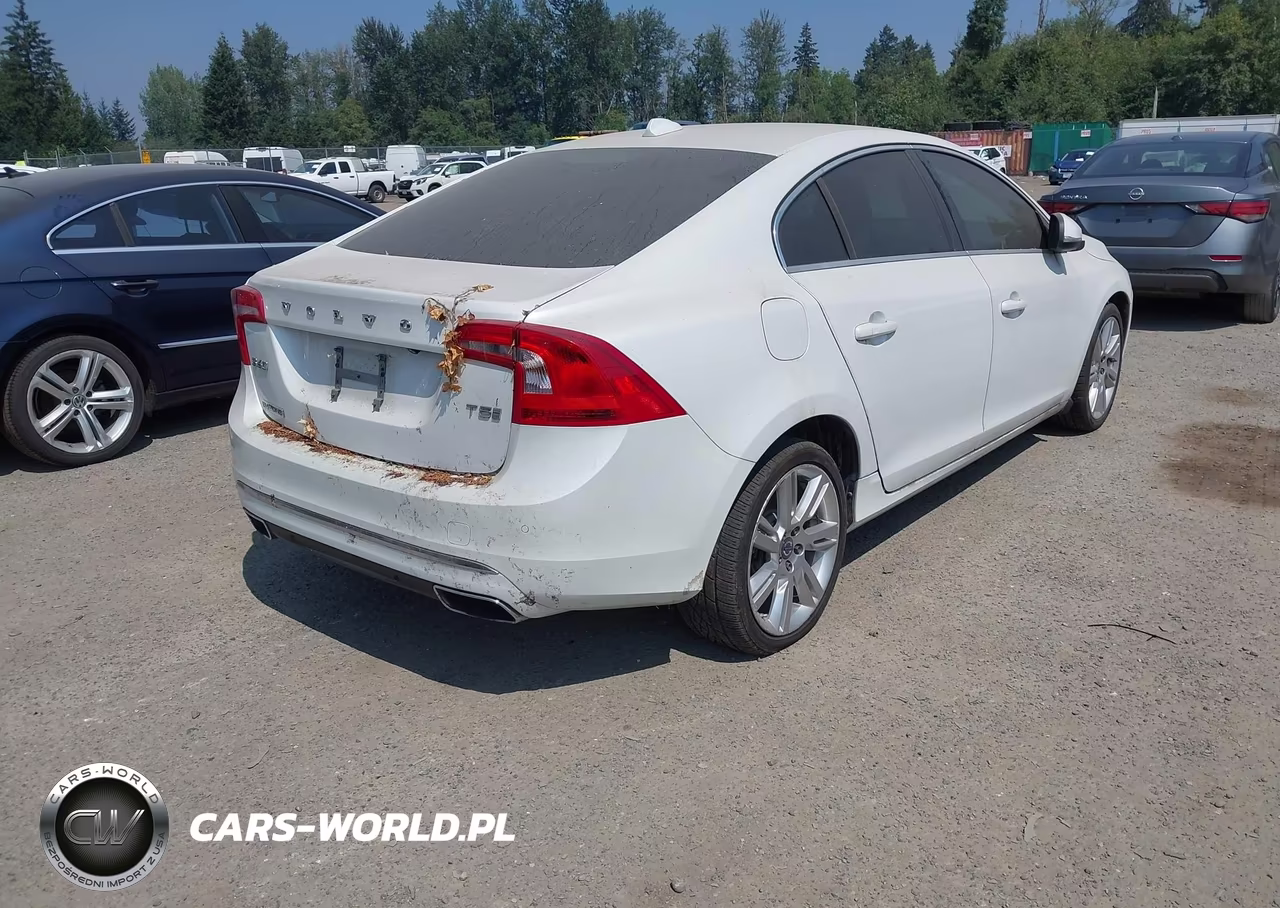 2018 Volvo S60 Inscription T5 VIN:LYV402HK2JB160081 - 4