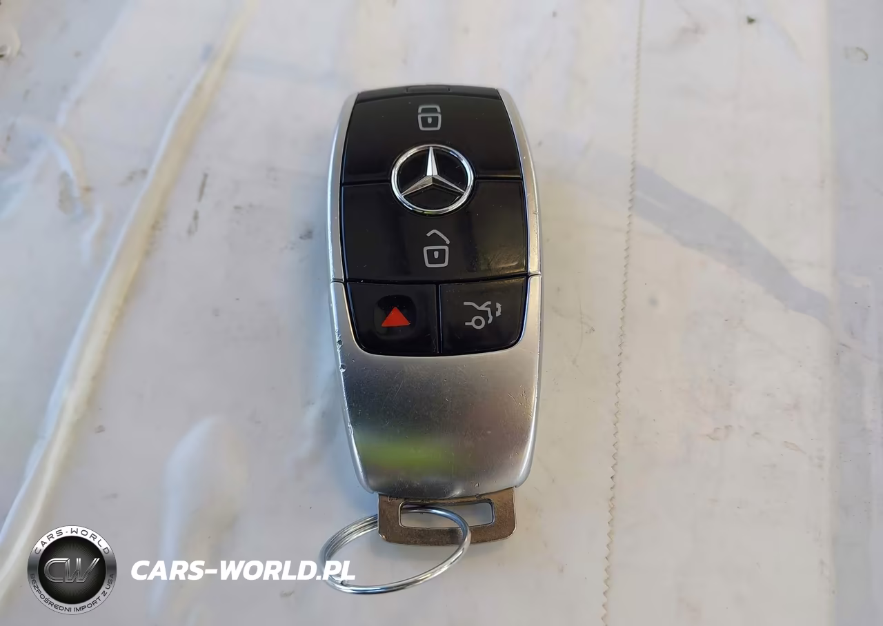 2018 Mercedes-Benz E 300 4Matic VIN:WDDZF4KB3JA335668 - 11