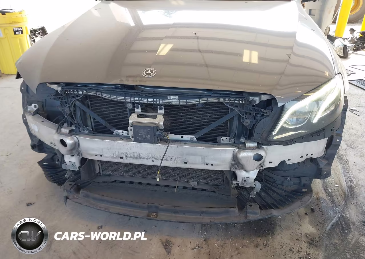 2018 Mercedes-Benz E 300 4Matic VIN:WDDZF4KB3JA335668 - 6