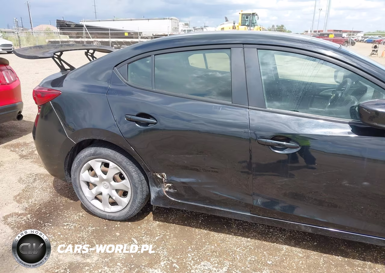 2017 Mazda Mazda3 Sport VIN:3MZBN1U72HM136806 - 17