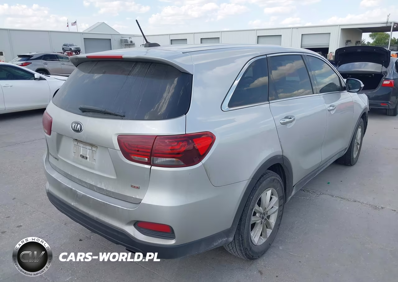 2020 Kia Sorento 2.4L L VIN:5XYPG4A33LG642284 - 4