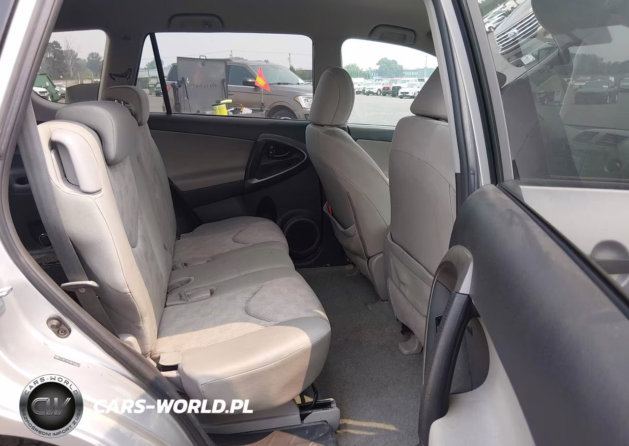 2011 Toyota Rav4 VIN:2T3BF4DV2BW106839 - 8