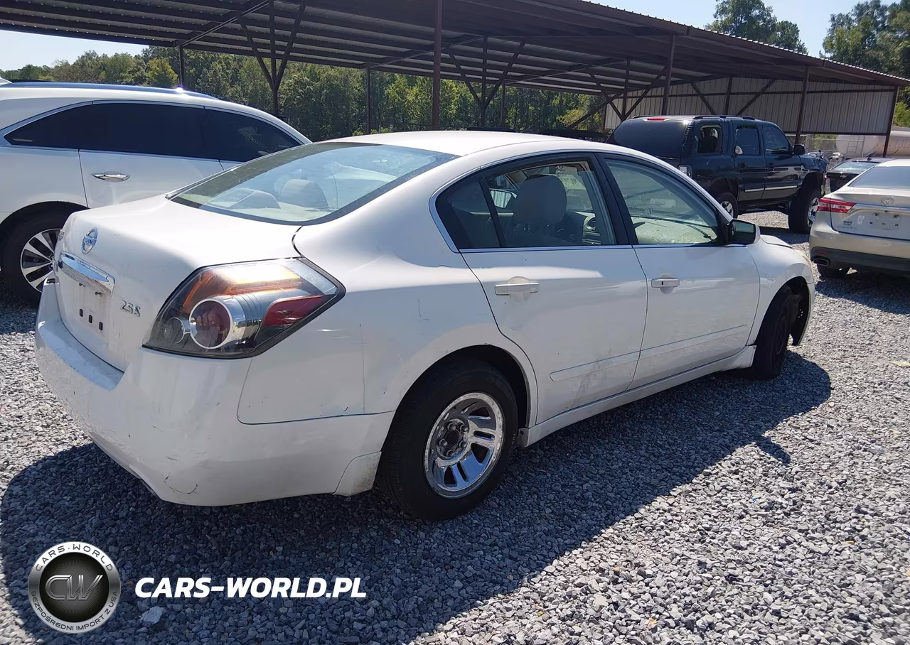 2011 Nissan Altima 2.5 S VIN:1N4AL2AP9BN505856 - 4