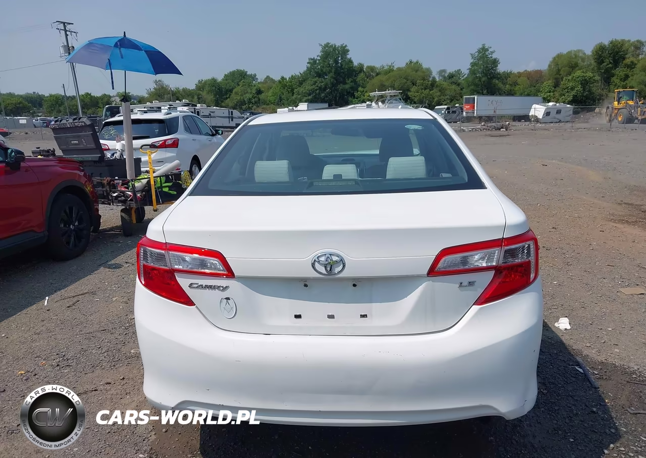 2012 Toyota Camry Le VIN:4T1BF1FK7CU581723 - 16