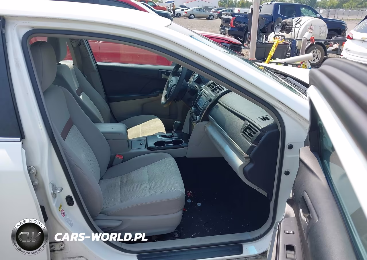 2012 Toyota Camry Le VIN:4T1BF1FK7CU581723 - 5