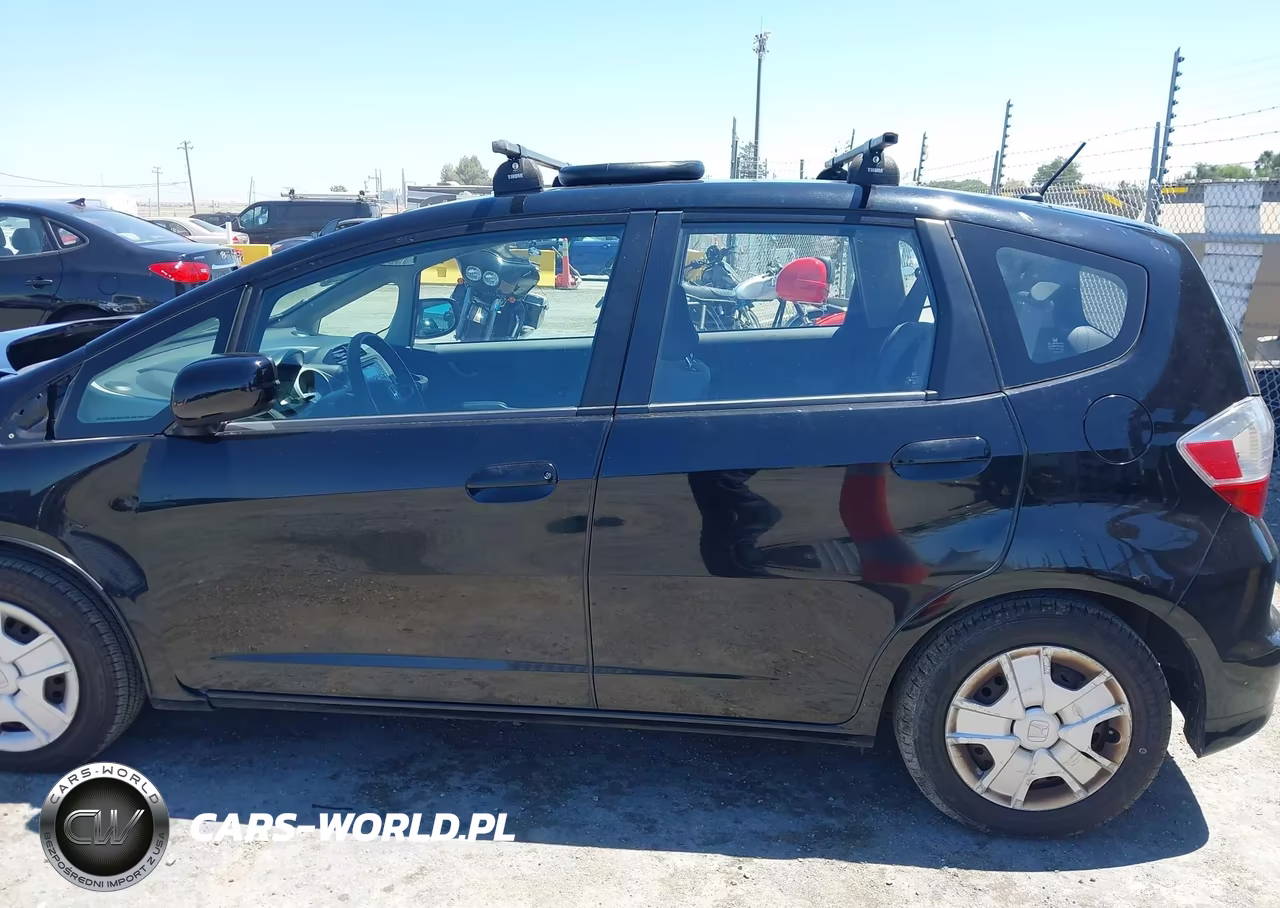 2013 Honda Fit VIN:JHMGE8G34DC054340 - 15