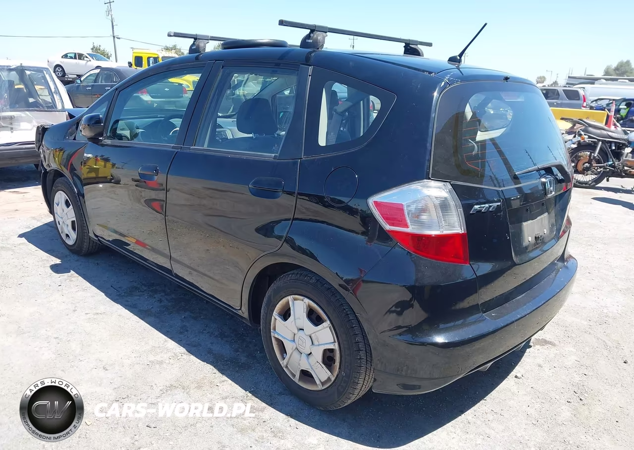 2013 Honda Fit VIN:JHMGE8G34DC054340 - 3