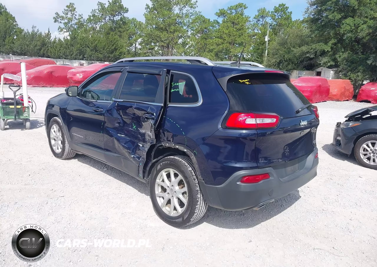 2016 Jeep Cherokee Latitude VIN:1C4PJLCB4GW282547 - 3