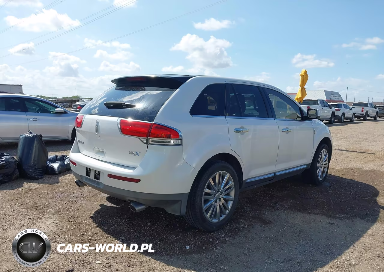 2011 Lincoln Mkx VIN:2LMDJ6JK2BBJ15962 - 4