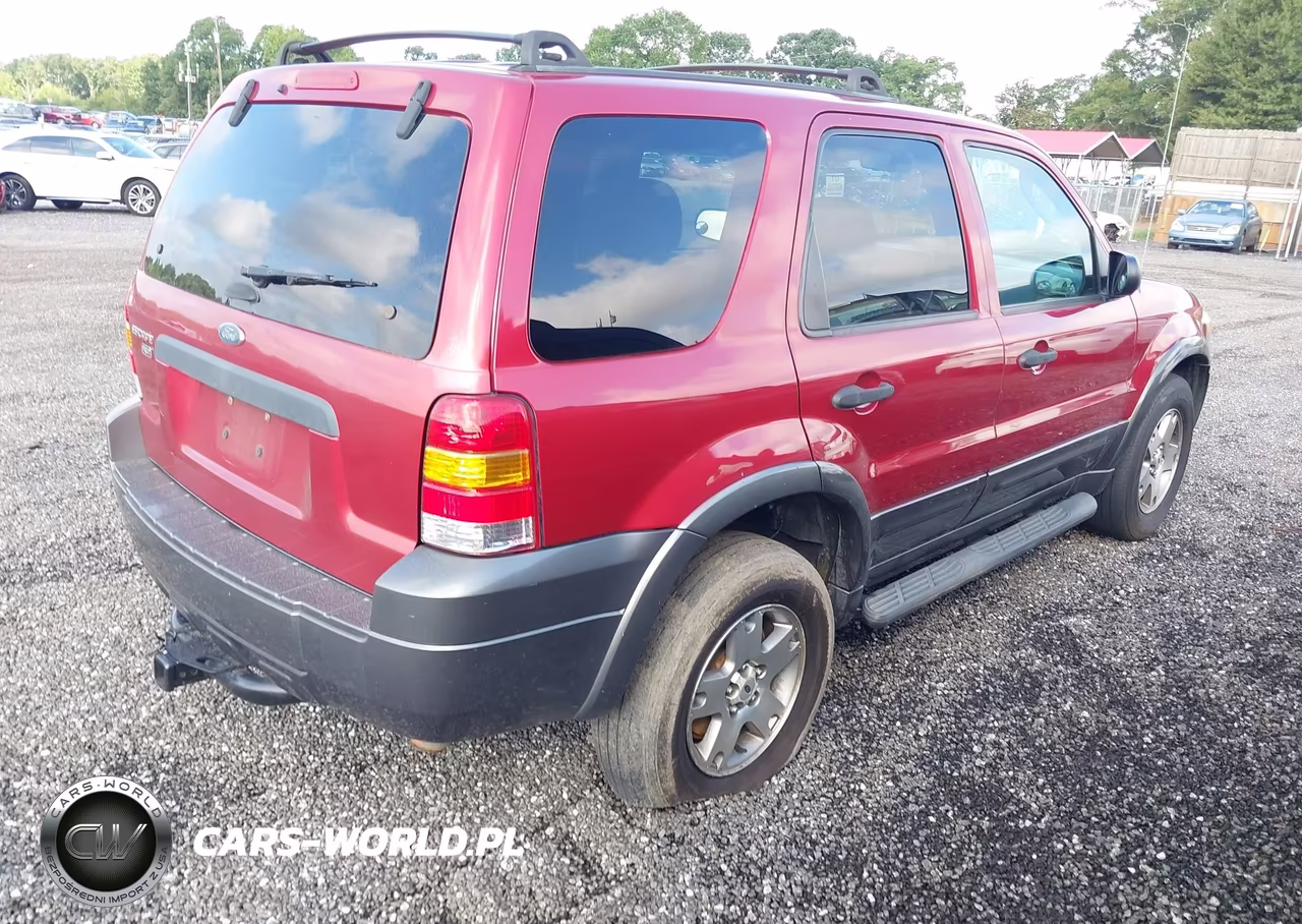 2005 Ford Escape Xlt VIN:1FMCU93155KA03543 - 4