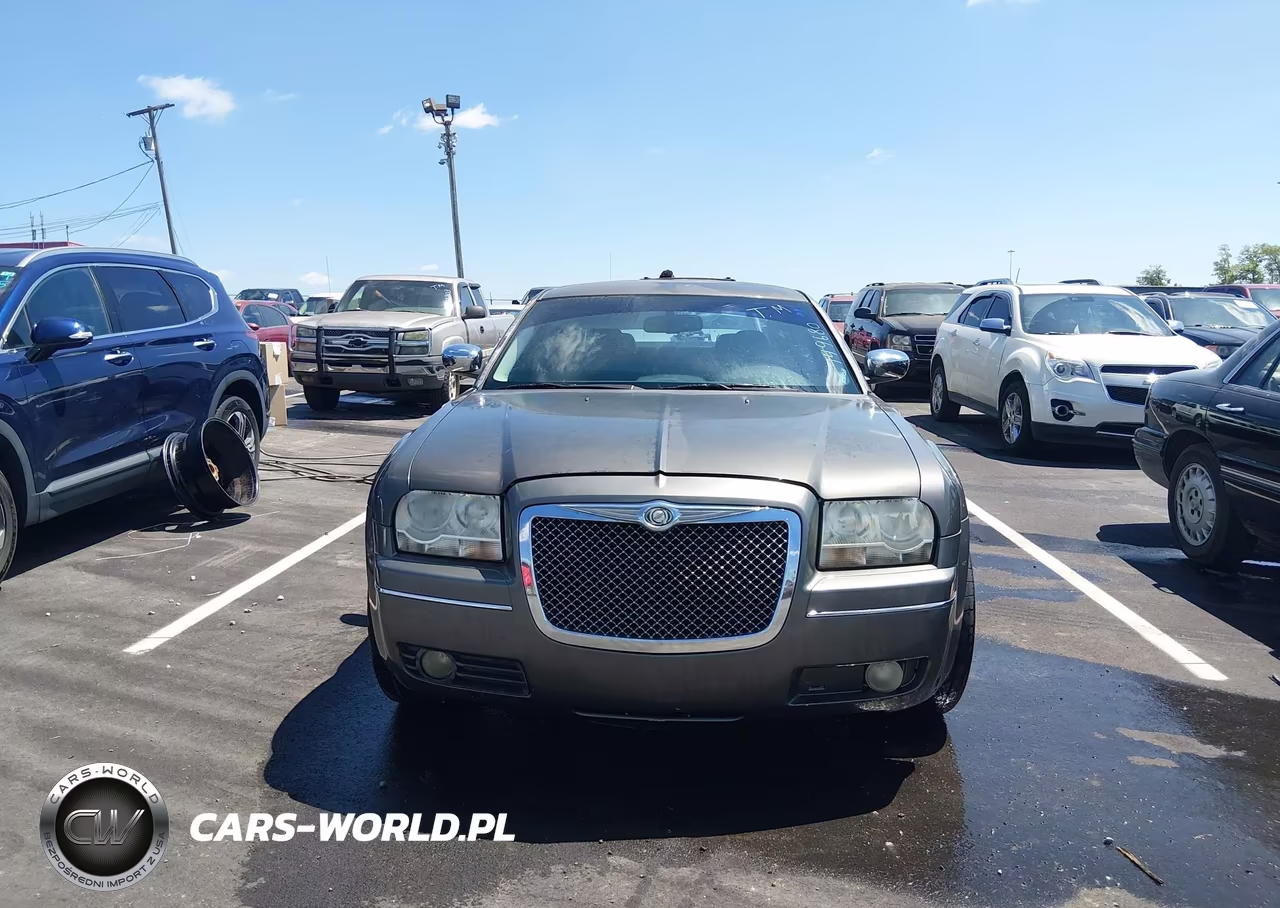 2010 Chrysler 300 Touring-Signature Series-Executive Series VIN:2C3CA5CV1AH149680 - 6