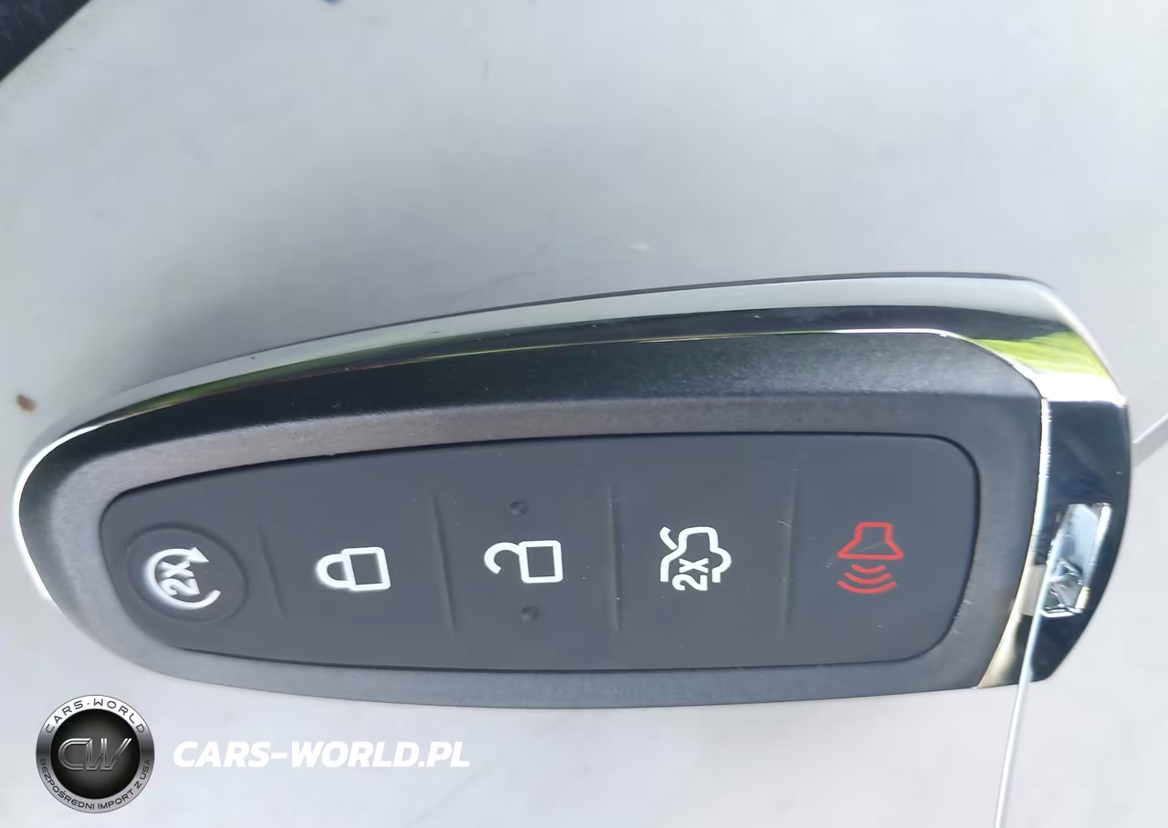 2016 Ford C-Max Energi Sel VIN:1FADP5CU9GL118992 - 11