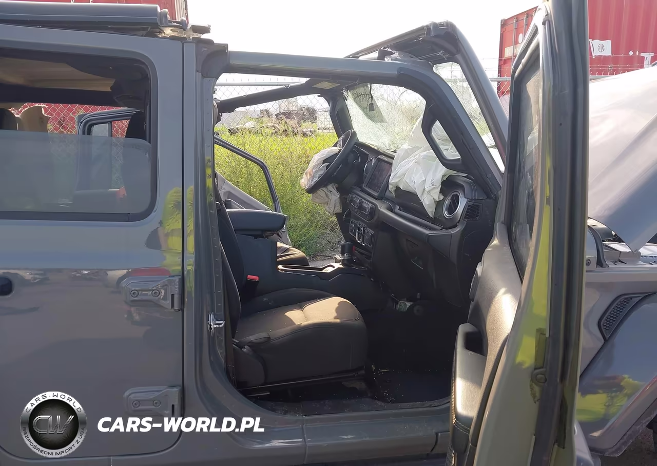 2023 Jeep Wrangler 4-Door Sahara 4X4 VIN:1C4HJXEN8PW702474 - 5