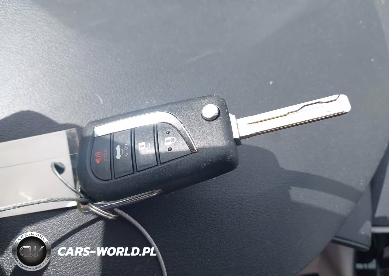 2023 Toyota Corolla Le VIN:JTDB4MEE2PJ000823 - 11