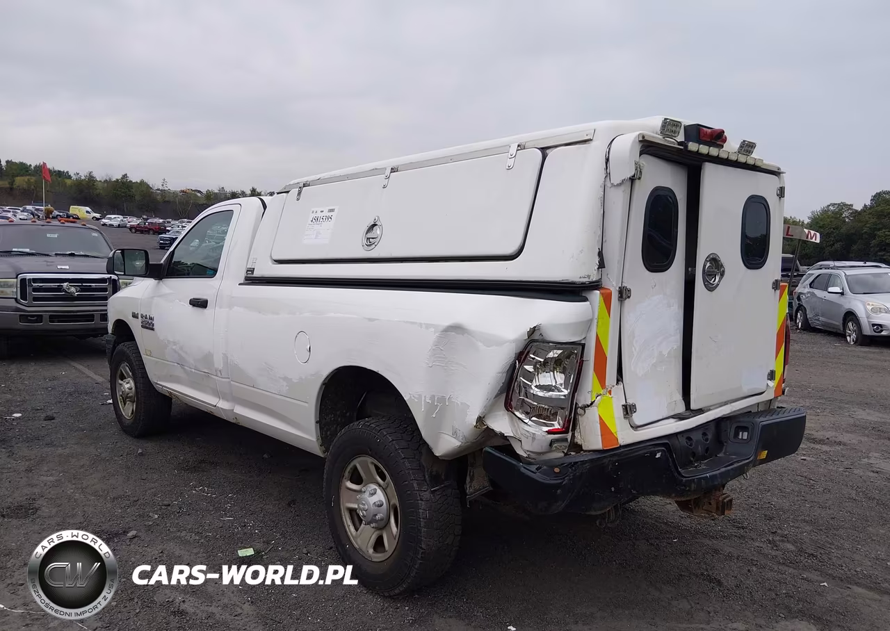 2017 Ram 2500 Tradesman 4X4 8' Box VIN:3C6LR5AT2HG779327 - 3