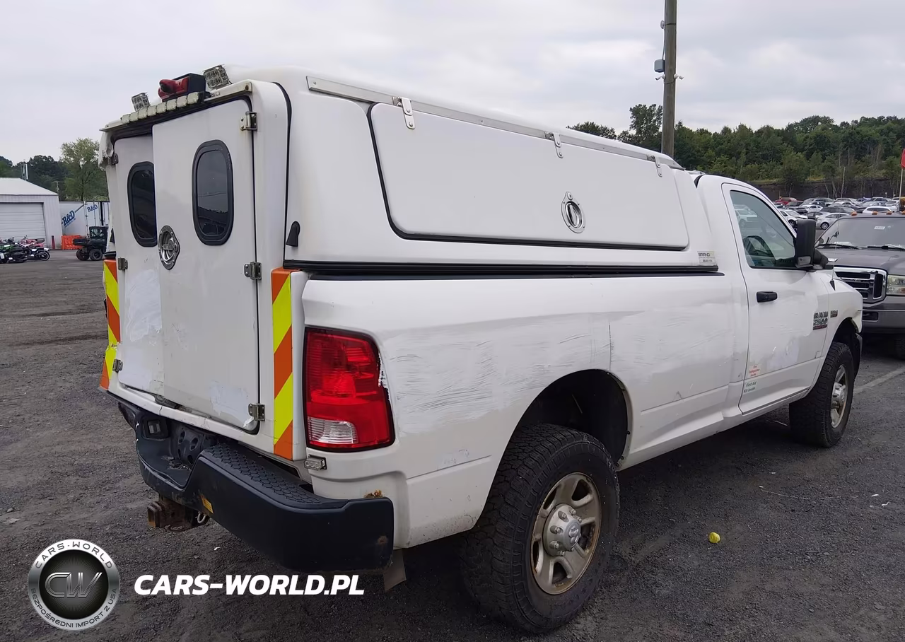 2017 Ram 2500 Tradesman 4X4 8' Box VIN:3C6LR5AT2HG779327 - 4