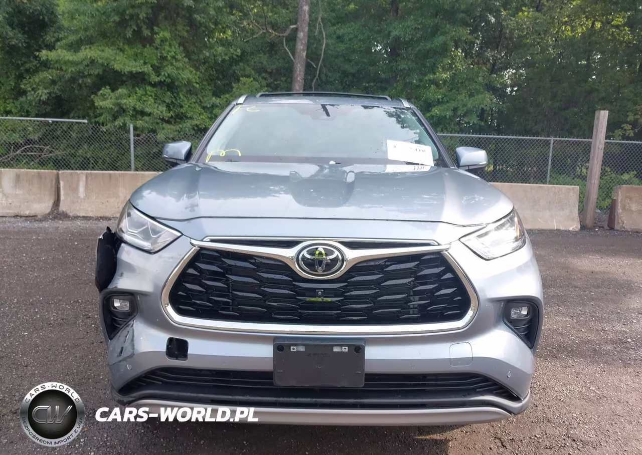 2023 Toyota Highlander Platinum VIN:5TDKDRBH1PS519702 - 12