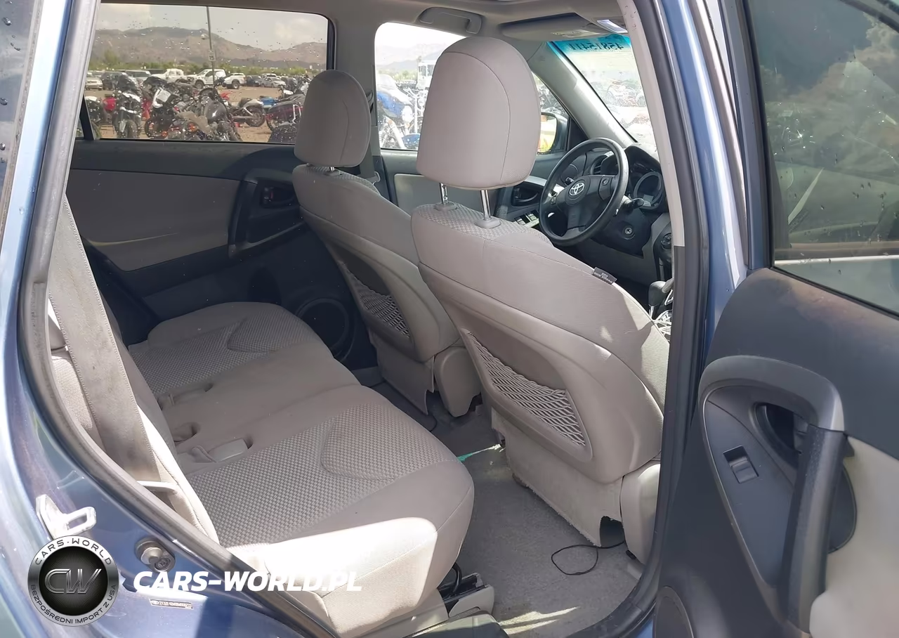 2011 Toyota Rav4 VIN:2T3ZF4DV0BW068722 - 8