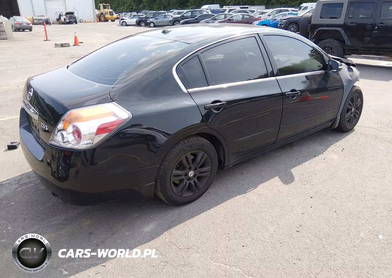 2011 Nissan Altima 2.5 S VIN:1N4AL2AP9BN482255 - 4