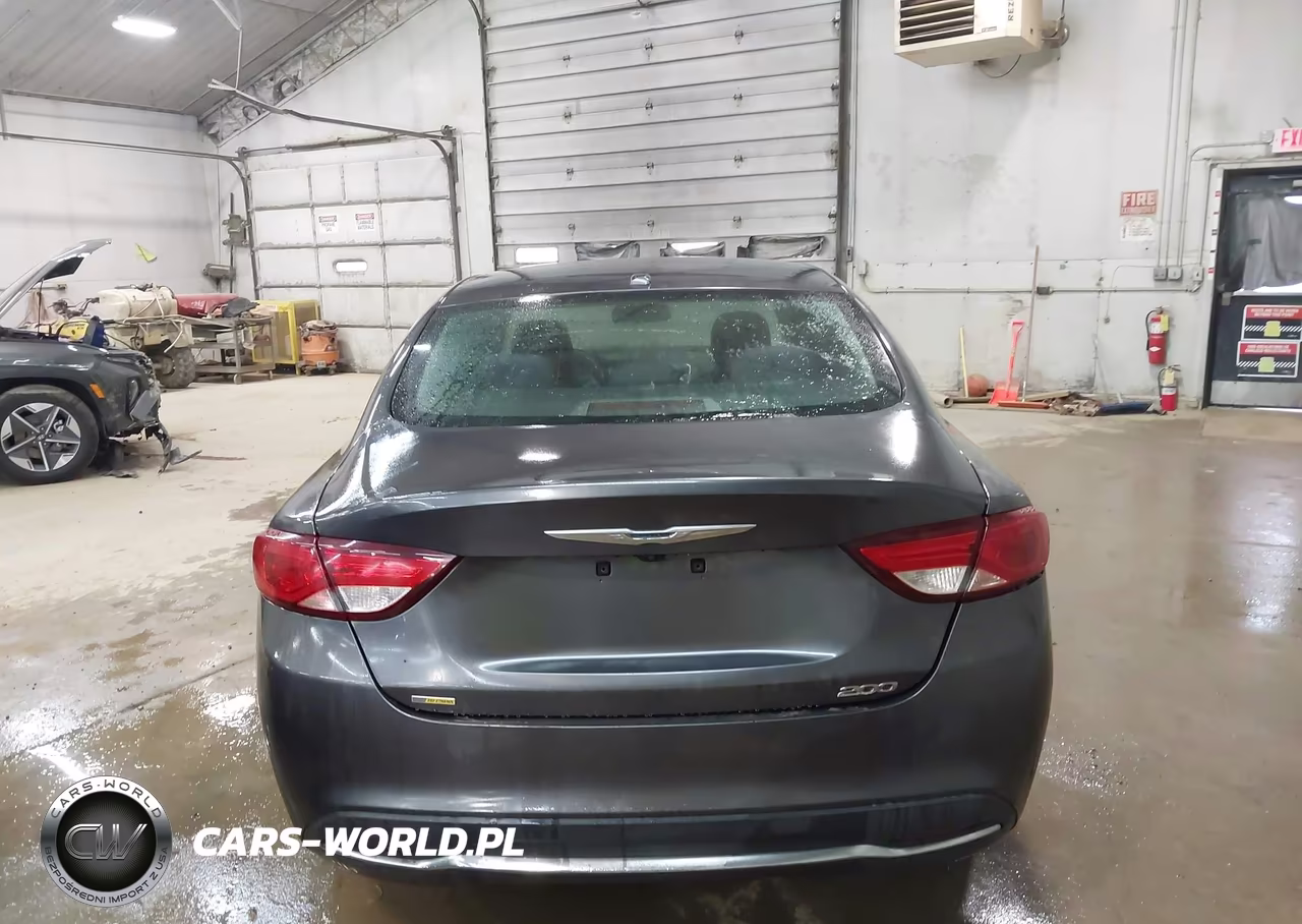 2015 Chrysler 200 Limited VIN:1C3CCCAB7FN692618 - 16