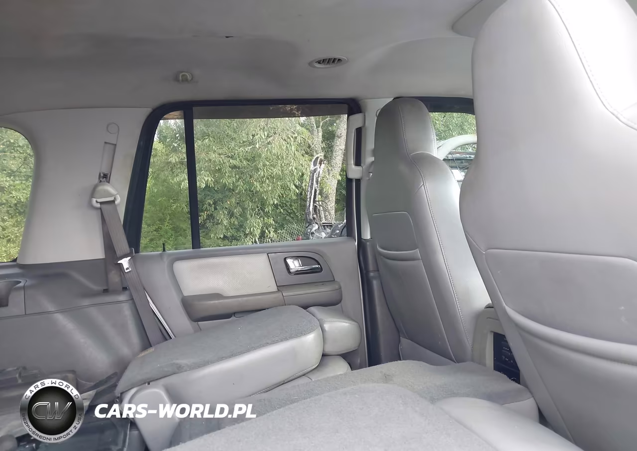 2005 Ford Expedition Nbx-Xlt VIN:1FMPU16515LB08799 - 8