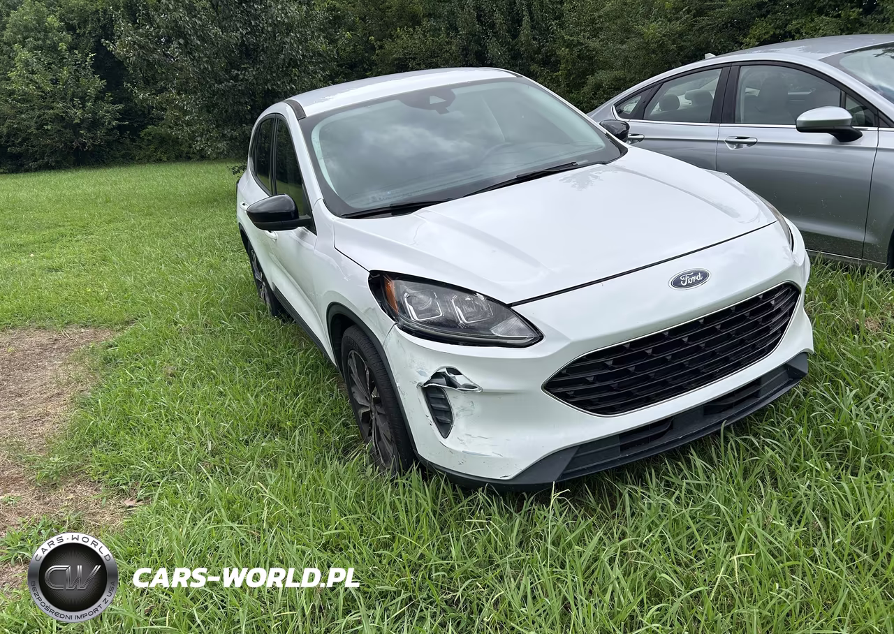 2021 Ford Escape Se