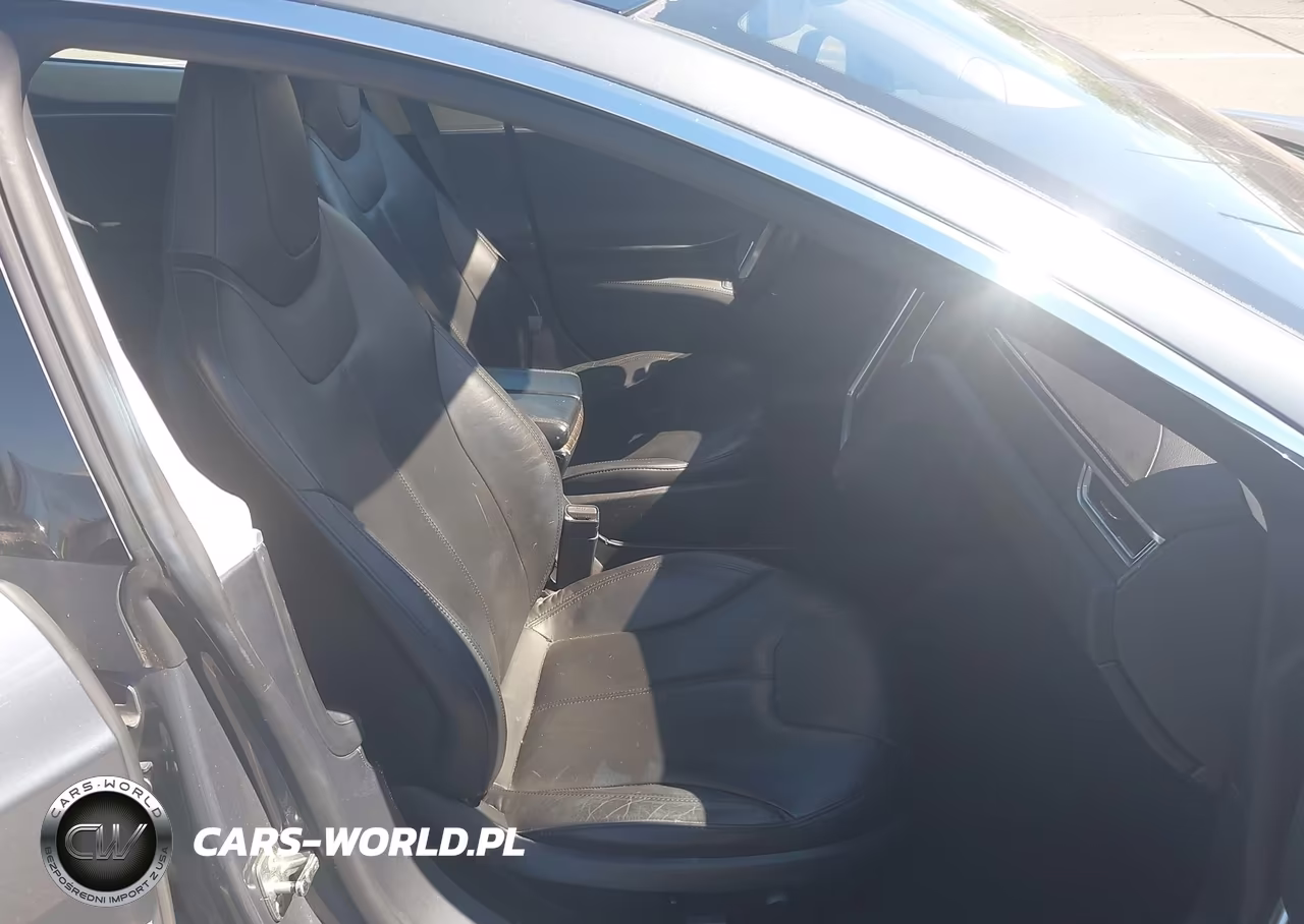 2013 Tesla Model S VIN:5YJSA1CG4DFP03659 - 5