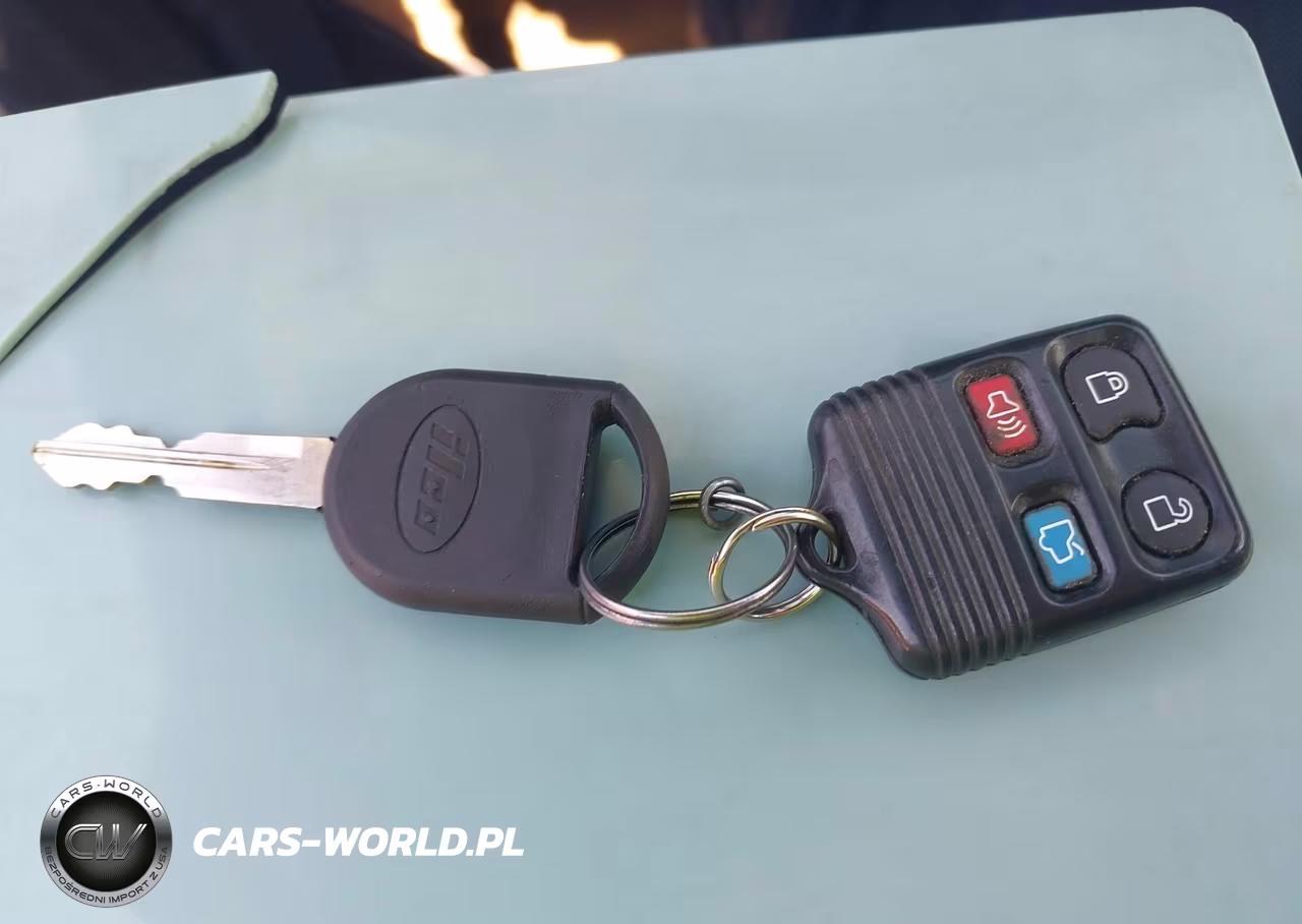 2009 Ford Focus Ses VIN:1FAHP36N29W106923 - 11