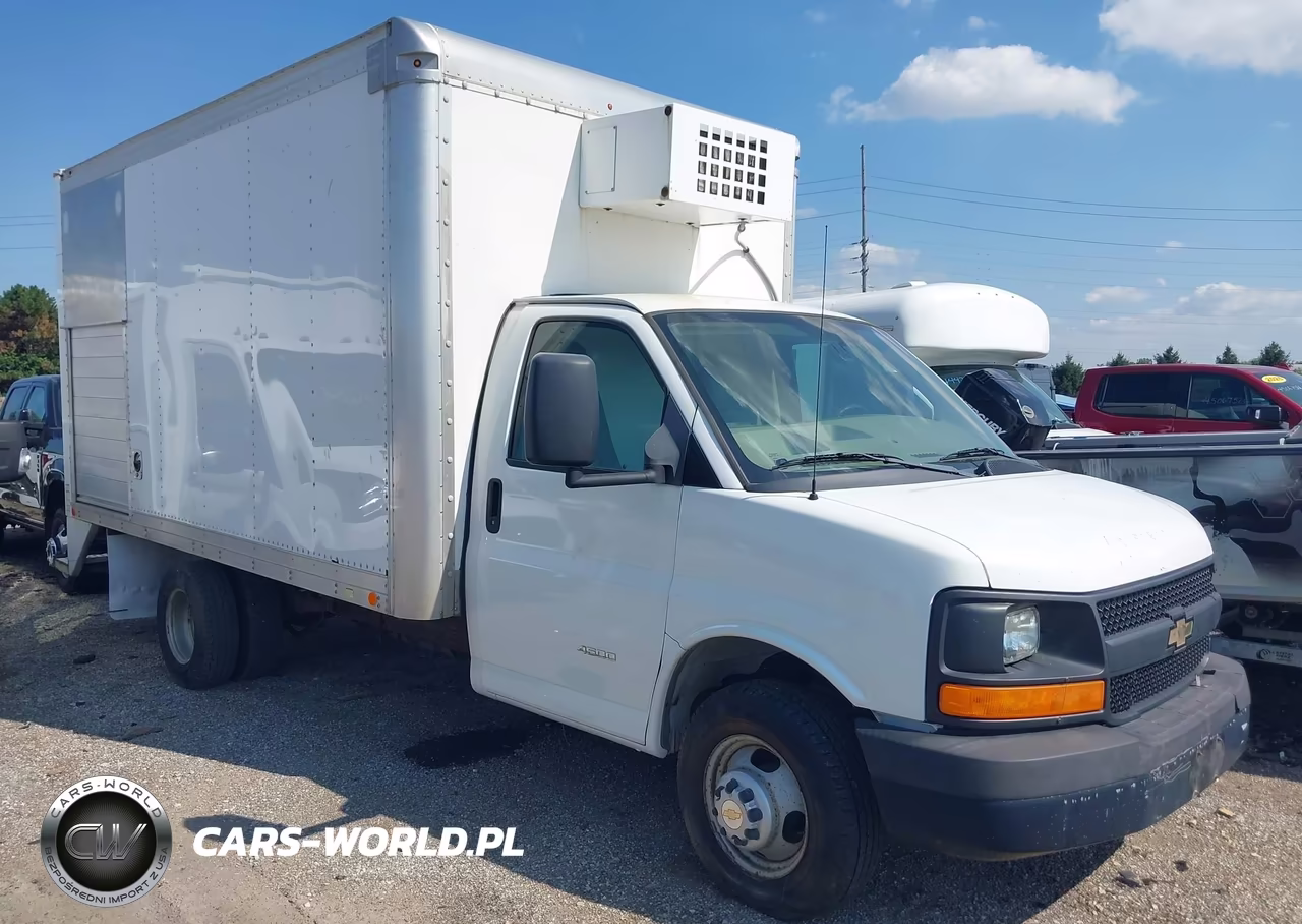 2015 Chevrolet Express Cutaway 4500
