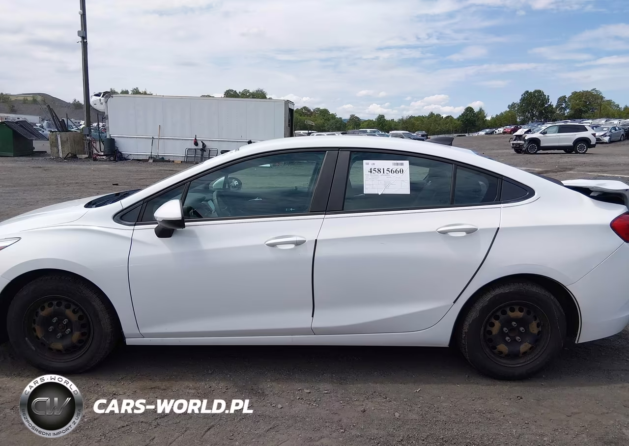 2018 Chevrolet Cruze Ls Auto VIN:1G1BC5SM6J7110937 - 14