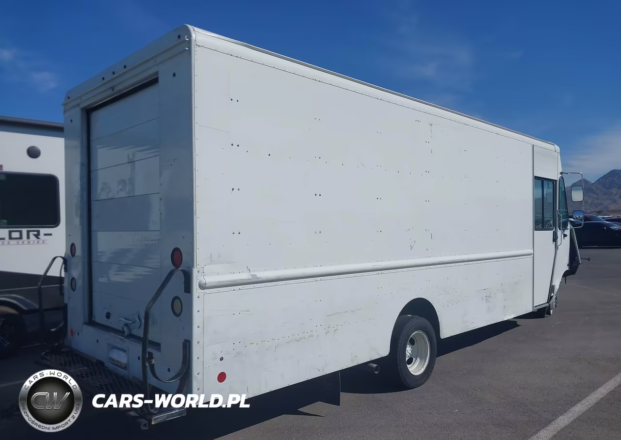 2014 Ford E-450 Stripped VIN:1FC3E4KL2EDB09976 - 4