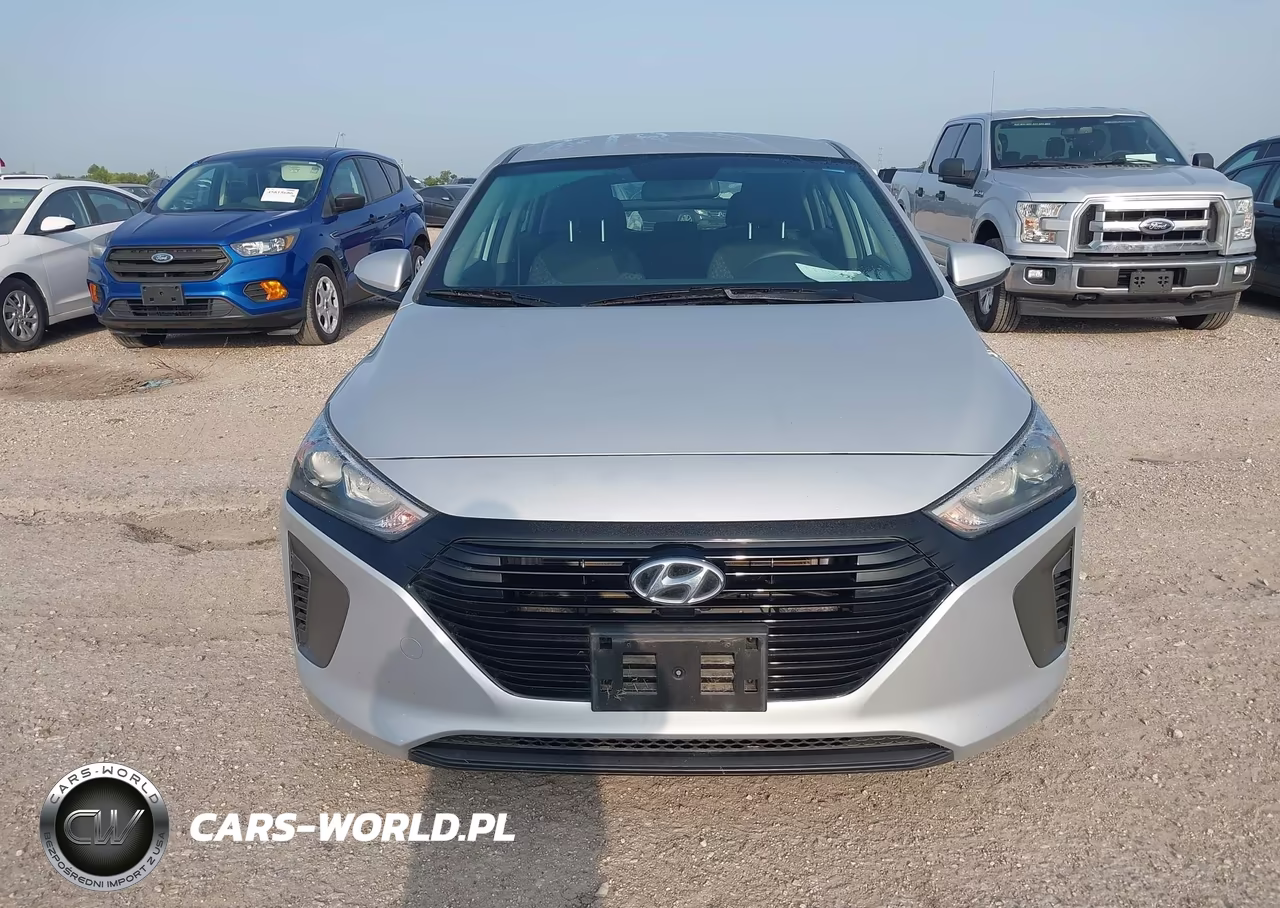 2018 Hyundai Ioniq Hybrid Blue VIN:KMHC65LC1JU075696 - 12