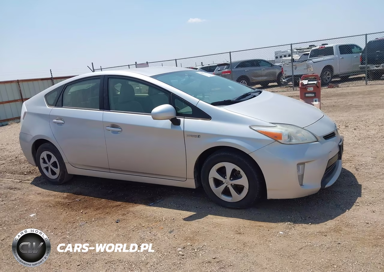 2013 Toyota Prius Three VIN:JTDKN3DU2D1709344 - 13