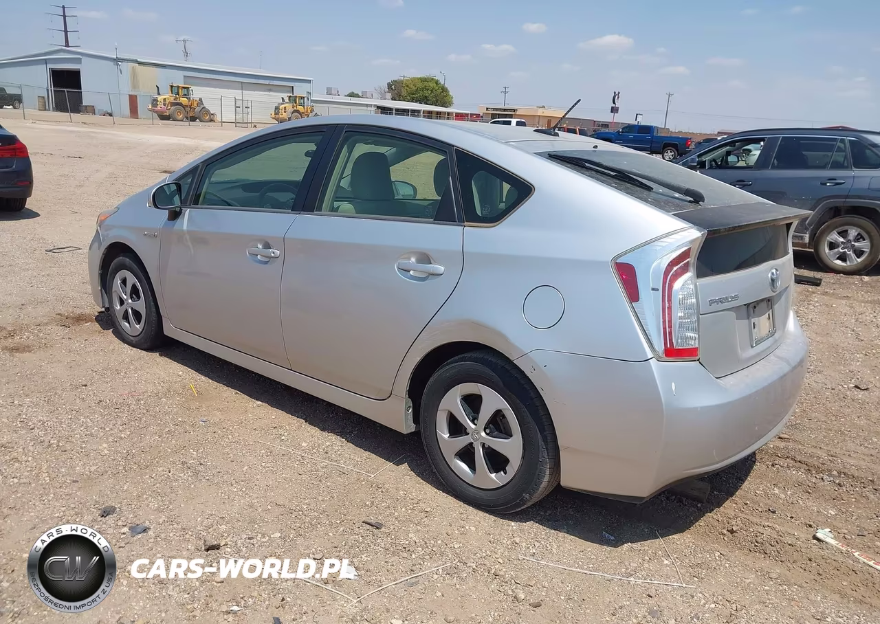2013 Toyota Prius Three VIN:JTDKN3DU2D1709344 - 3