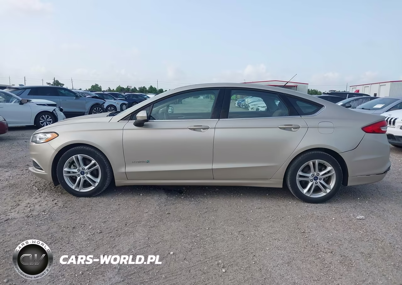 2018 Ford Fusion Hybrid S VIN:3FA6P0UU4JR100886 - 17