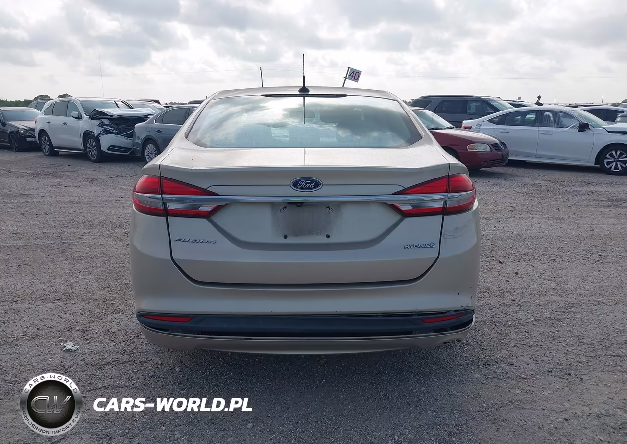 2018 Ford Fusion Hybrid S VIN:3FA6P0UU4JR100886 - 19