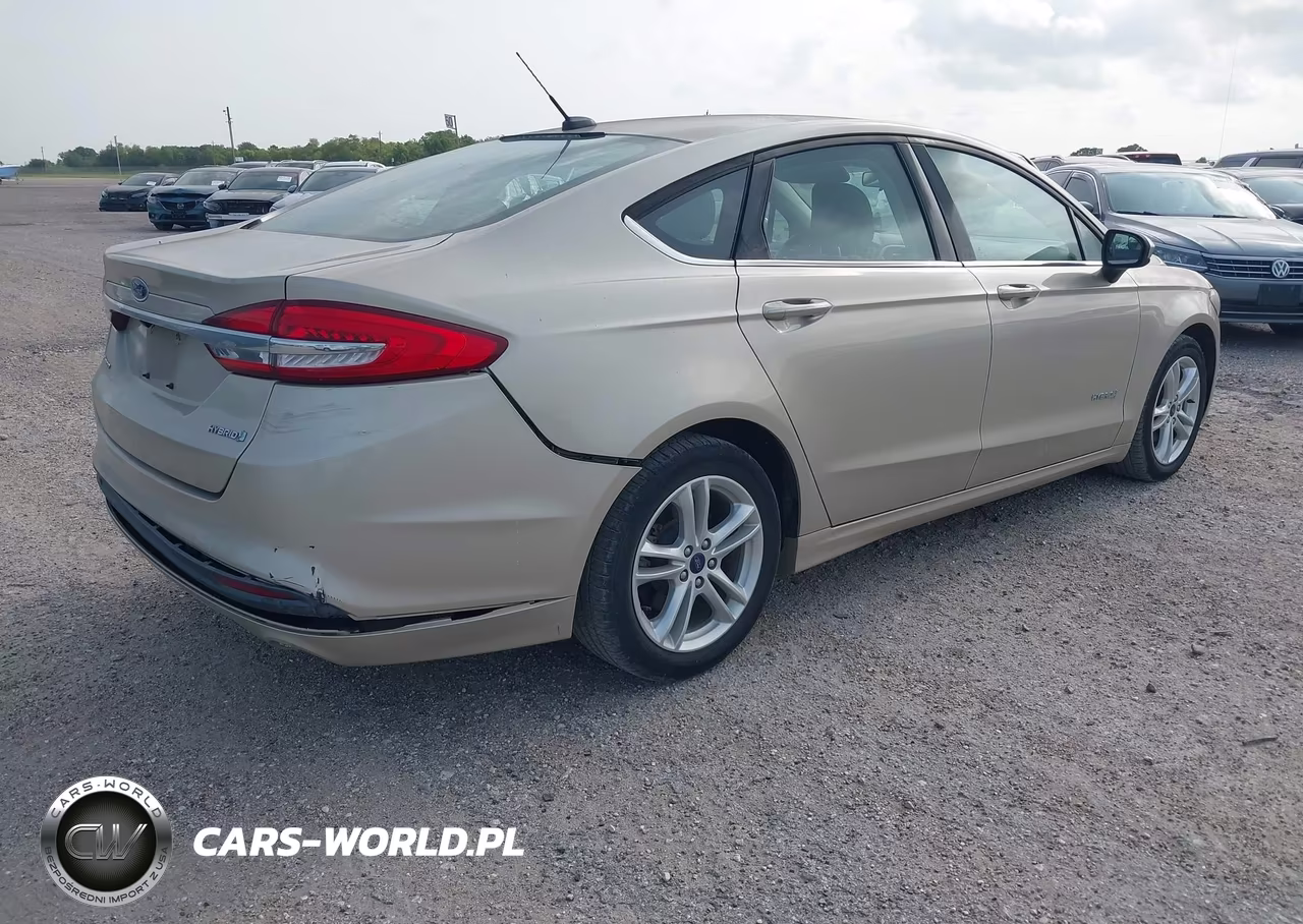 2018 Ford Fusion Hybrid S VIN:3FA6P0UU4JR100886 - 4