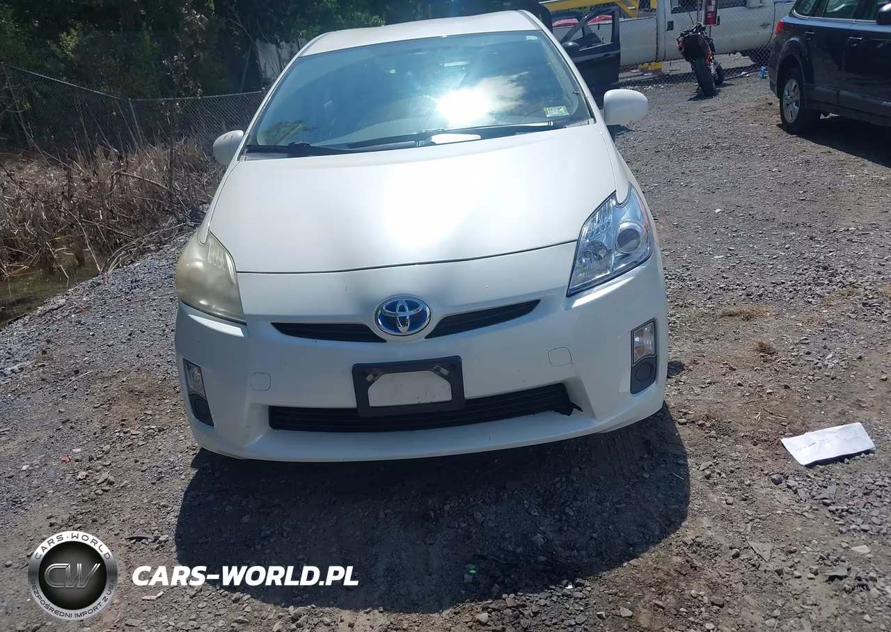2011 Toyota Prius Two VIN:JTDKN3DUXB5329108 - 12