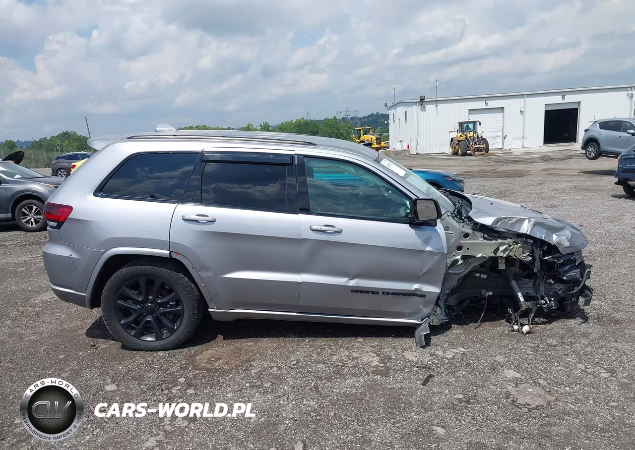 2021 Jeep Grand Cherokee Laredo X 4X4 VIN:1C4RJFAG1MC552422 - 14