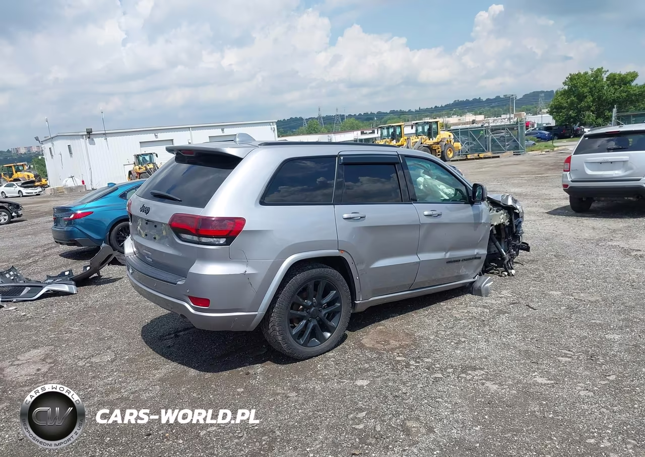 2021 Jeep Grand Cherokee Laredo X 4X4 VIN:1C4RJFAG1MC552422 - 4