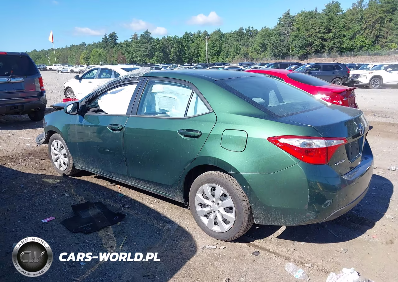 2016 Toyota Corolla Le VIN:2T1BURHE6GC711767 - 3