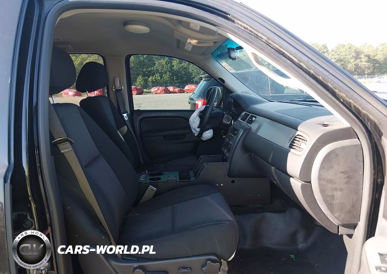2014 Chevrolet Tahoe Commercial VIN:1GNSK2E0XER137349 - 5