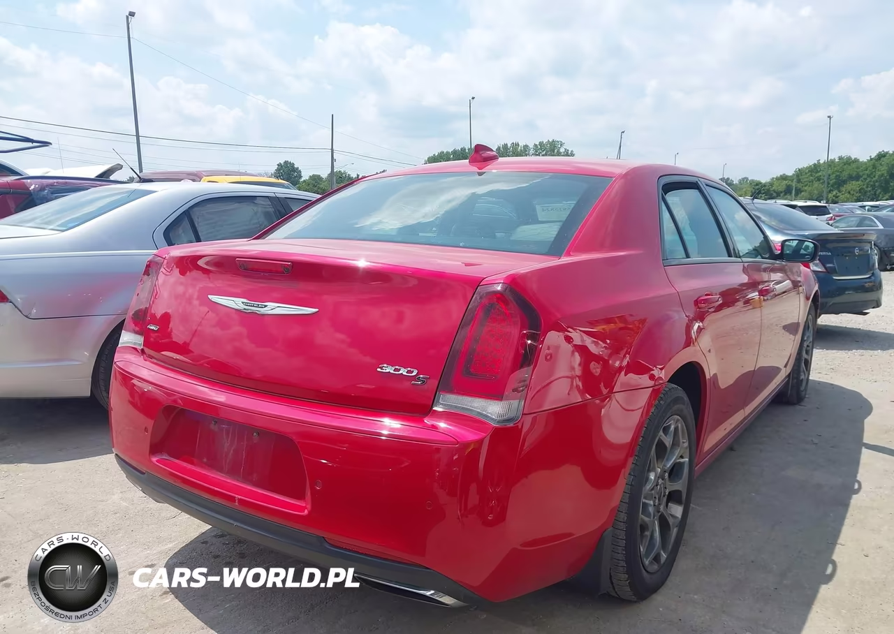 2017 Chrysler 300 VIN:2C3CCAGG0HH512916 - 4