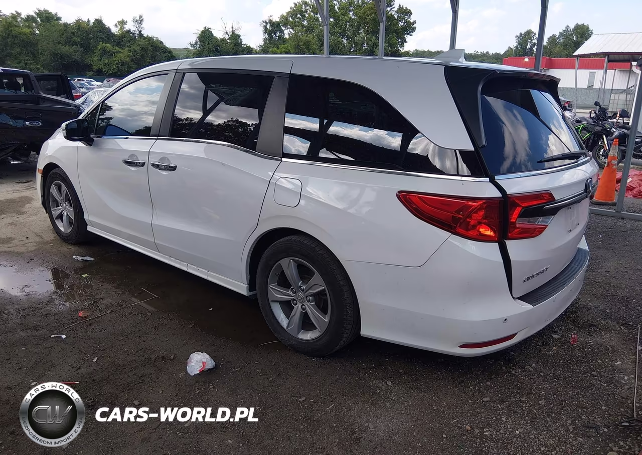2023 Honda Odyssey Touring VIN:5FNRL6H85PB062050 - 3