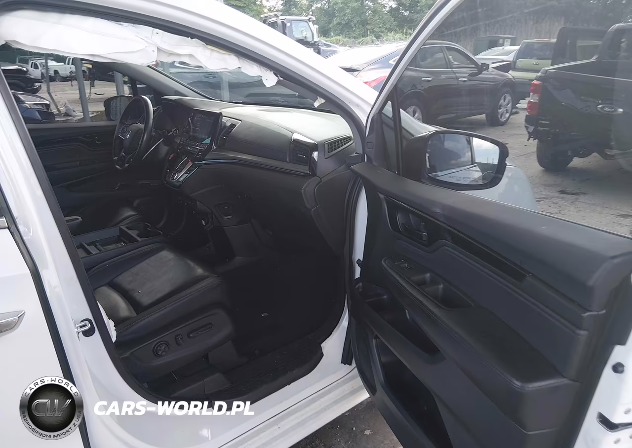 2023 Honda Odyssey Touring VIN:5FNRL6H85PB062050 - 5