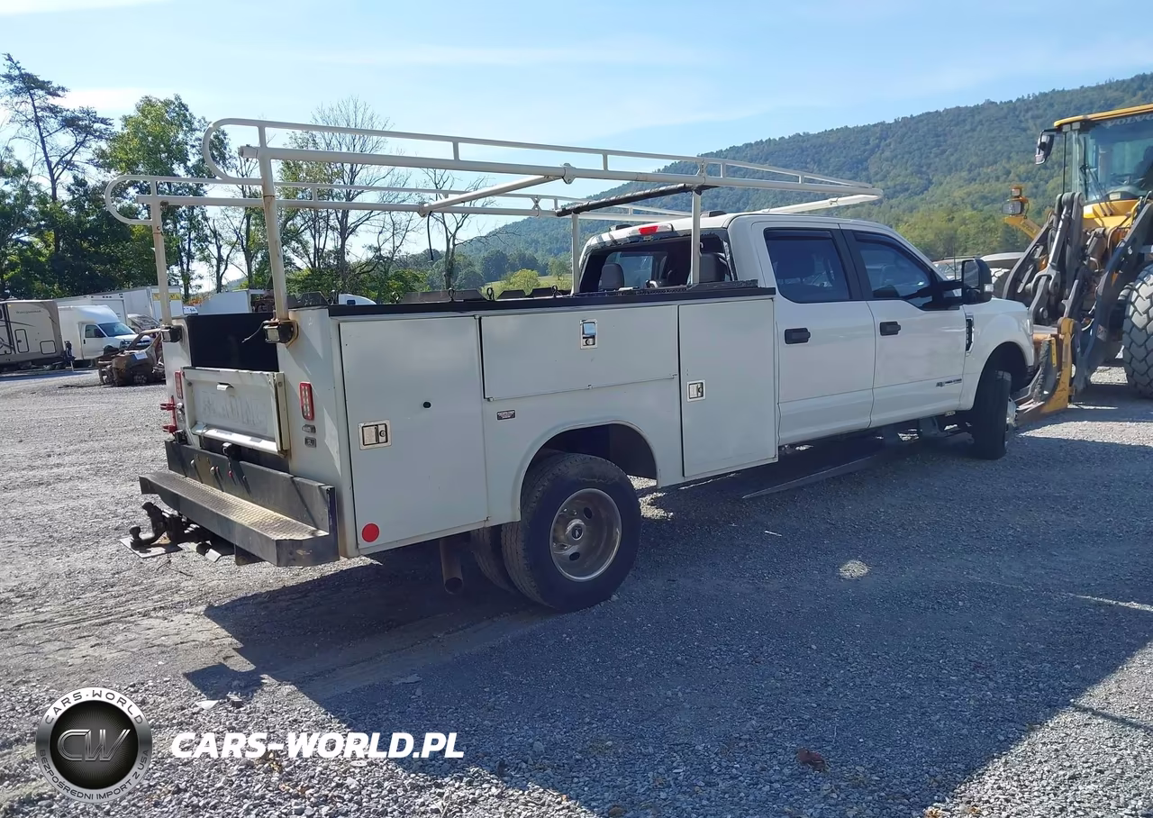 2020 Ford F-350 Chassis Xl VIN:1FD8W3HT1LEE52060 - 4