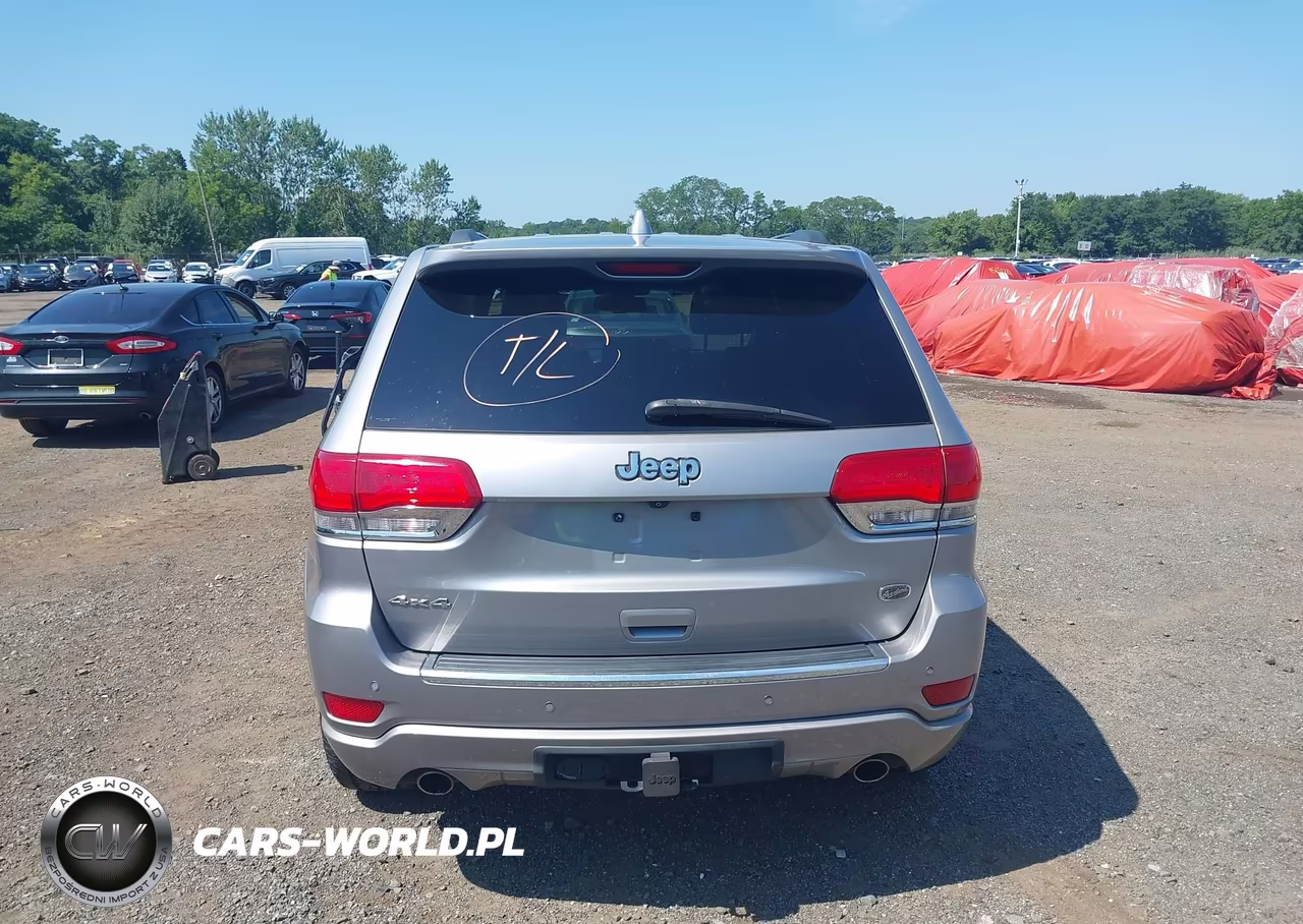2016 Jeep Grand Cherokee Overland VIN:1C4RJFCG9GC366256 - 17