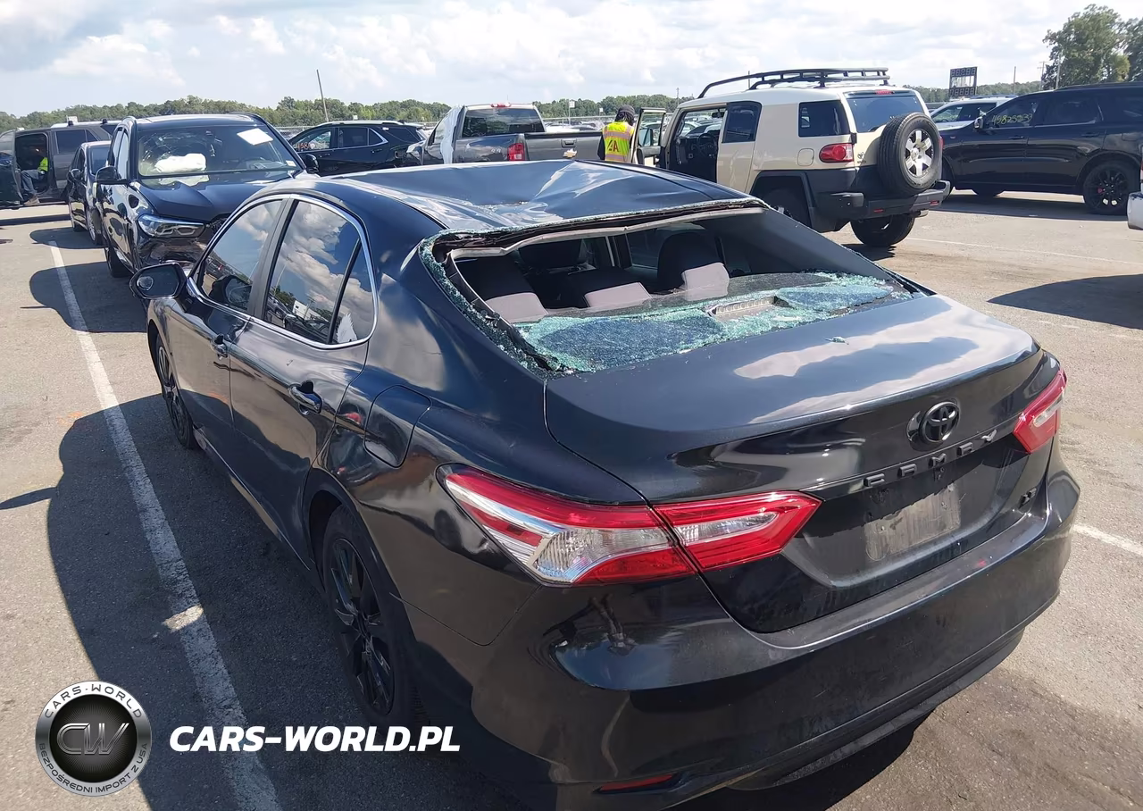 2018 Toyota Camry Le VIN:4T1B11HK9JU556069 - 6