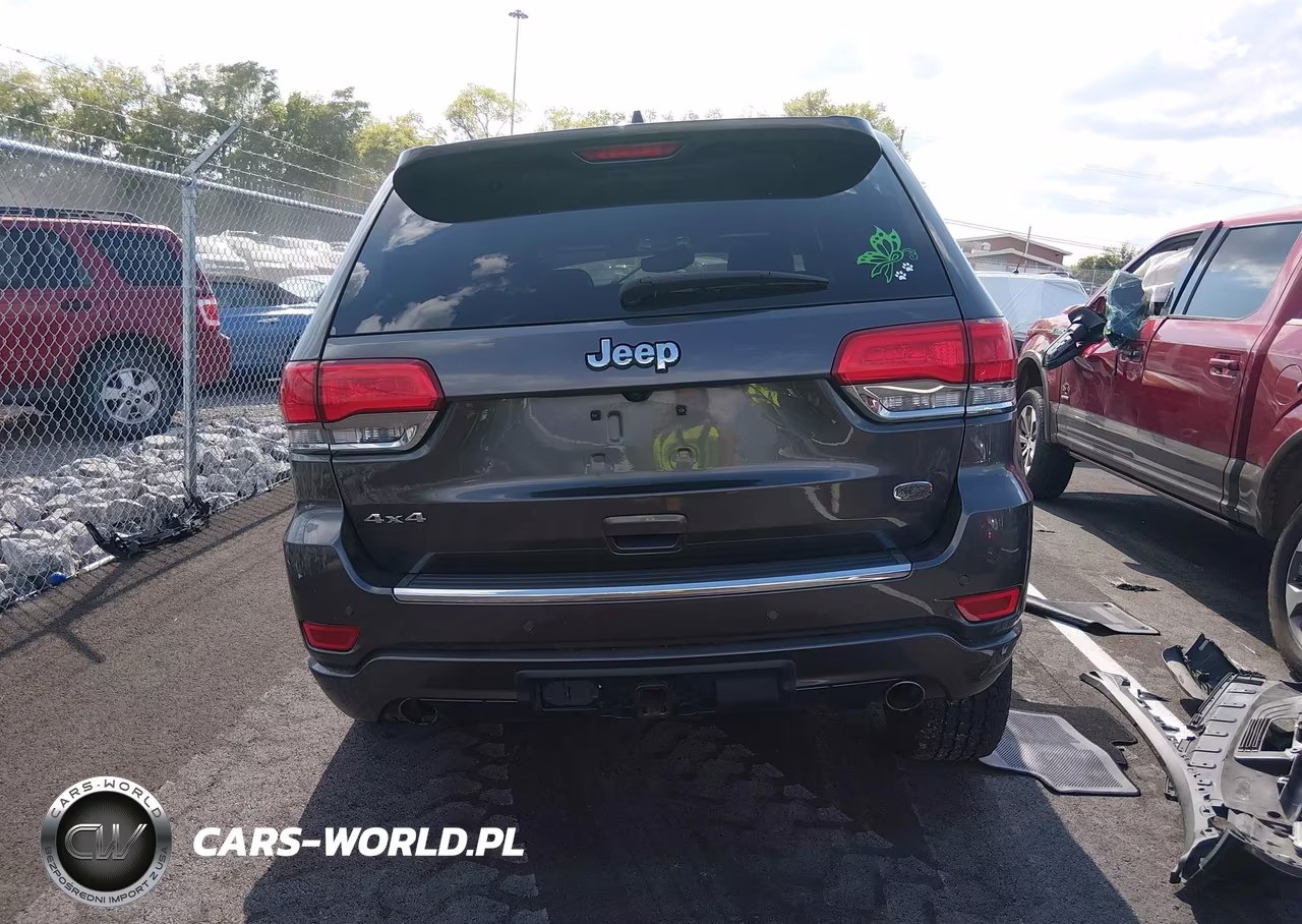 2020 Jeep Grand Cherokee Overland 4X4 VIN:1C4RJFCG0LC289920 - 17