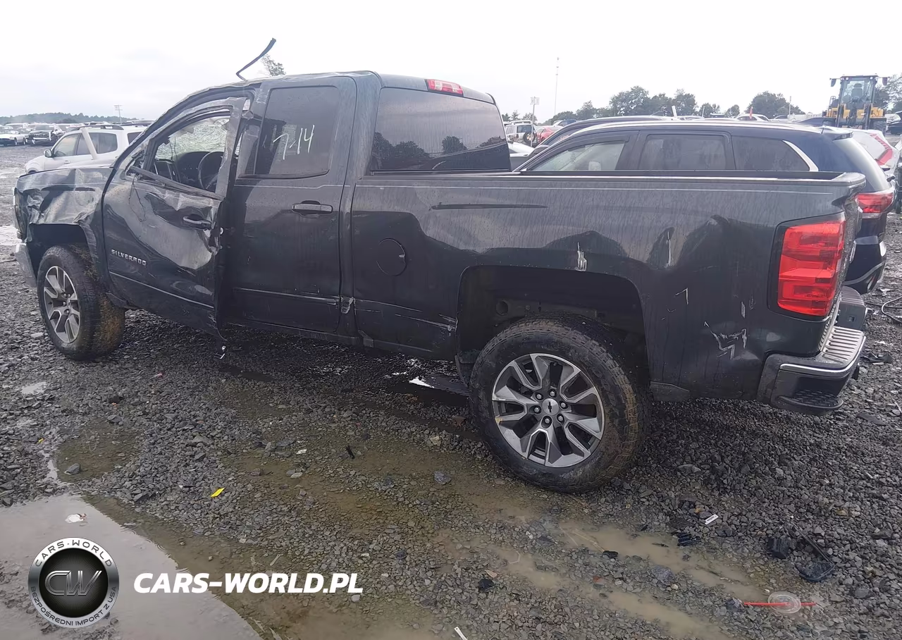 2017 Chevrolet Silverado 1500 Lt VIN:1GCRCREC0HZ275722 - 3